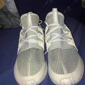 Addis’s tubular sneaker